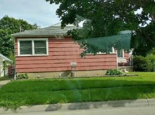 1022 16th St, Port Huron, MI 48060