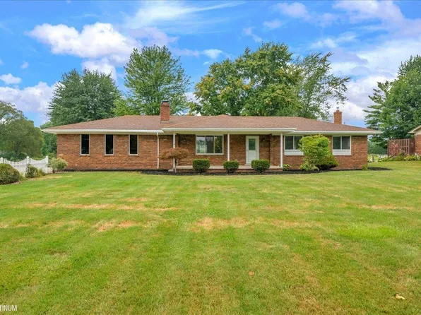 67575 Lowe Plank Rd, Lenox, MI 48050