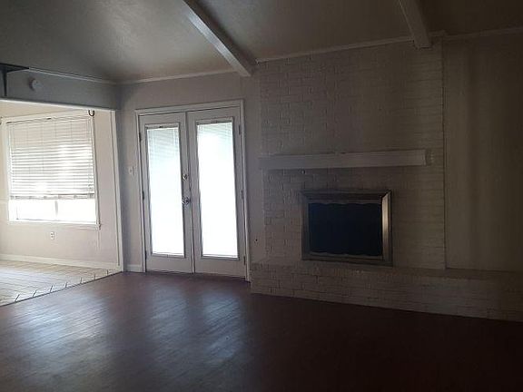 3rd image of 2008 Angelina Cir