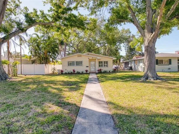 662 Villa Grande Ave S, Saint Petersburg, FL 33707