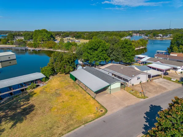 201 Brazos Harbor Dr, Granbury, TX 76048