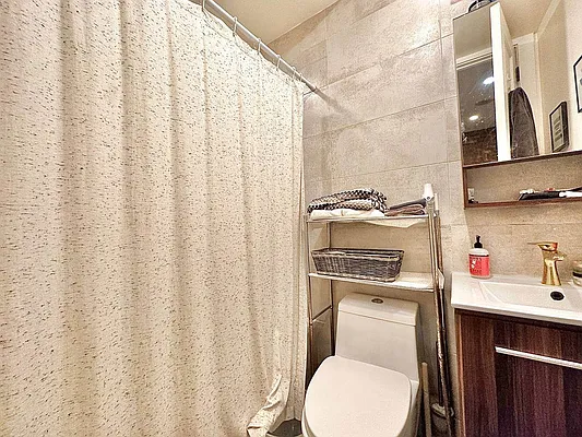 Rented by Doorway NYC, LLC | media 8