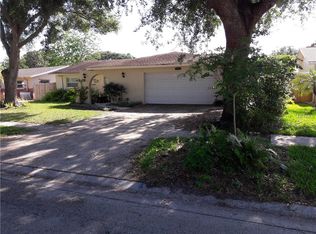 1445 Cottonwood Ter, Dunedin, FL 34698