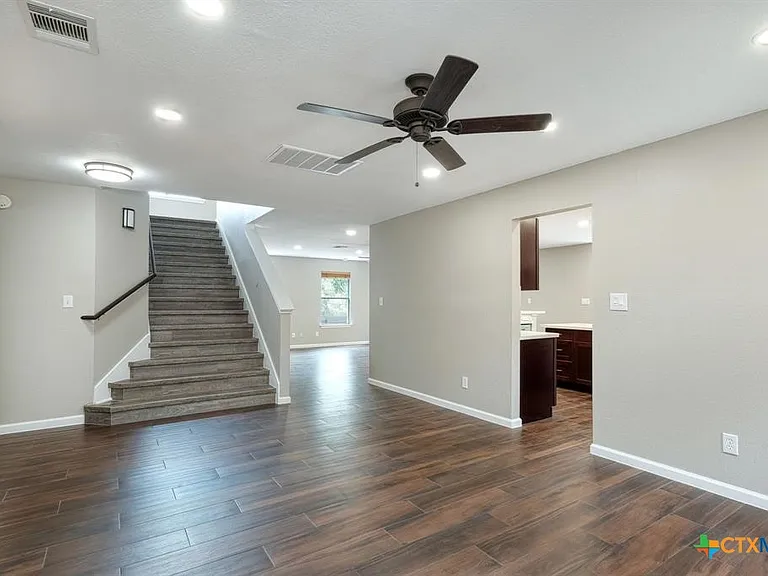 2412 Willow Way — Photo 10