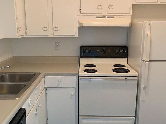 2nd image of 3400 Lesway Ct #4500-06
