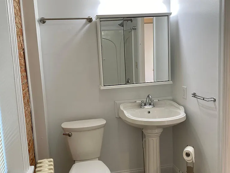 29 E Main St — Photo 6