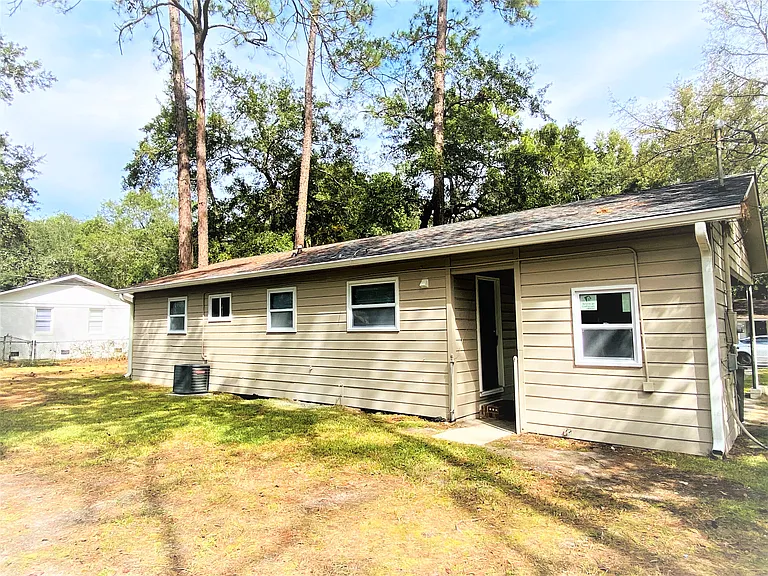 503 Forest St — Photo 22