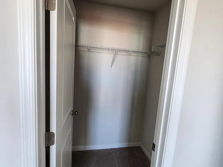 9760 Oak Grove Dr — Photo 17