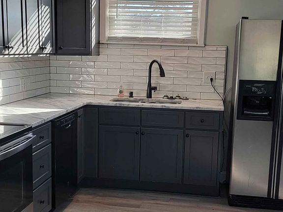 4th image of 3806 Amsbury Rd