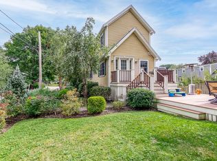 8 Manataug Trl, Marblehead, MA 01945