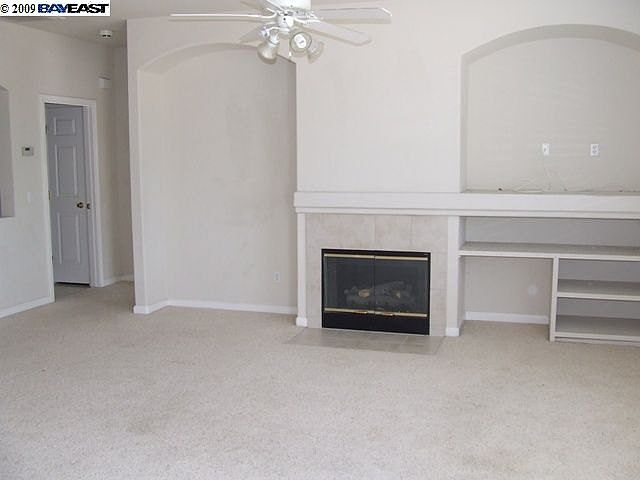 2nd image of 1460 Port St