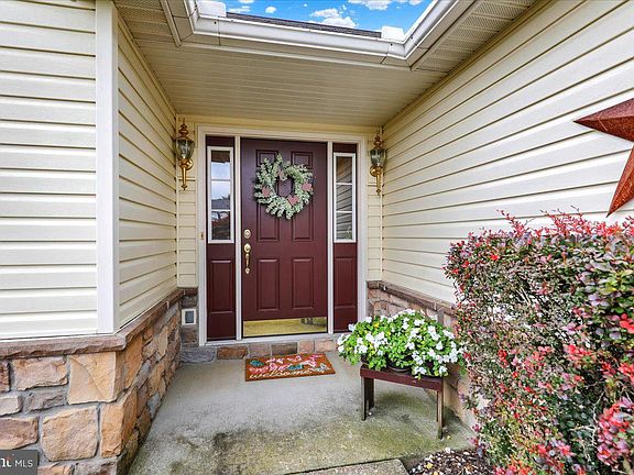 3rd image of 2506 Simon Dr
