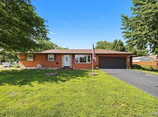 3804 John Glenn Dr, Granite City, IL 62040