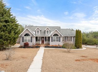 101 Oak Leaf Ct, Pickens, SC 29671