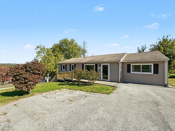 2nd image of 4238 Plummer Rd
