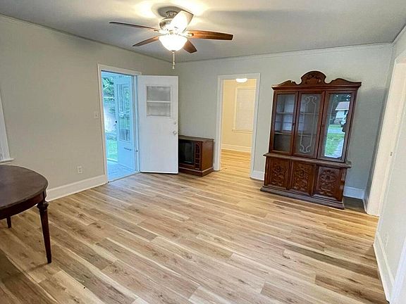 5th image of 1924 Georgianna Dr