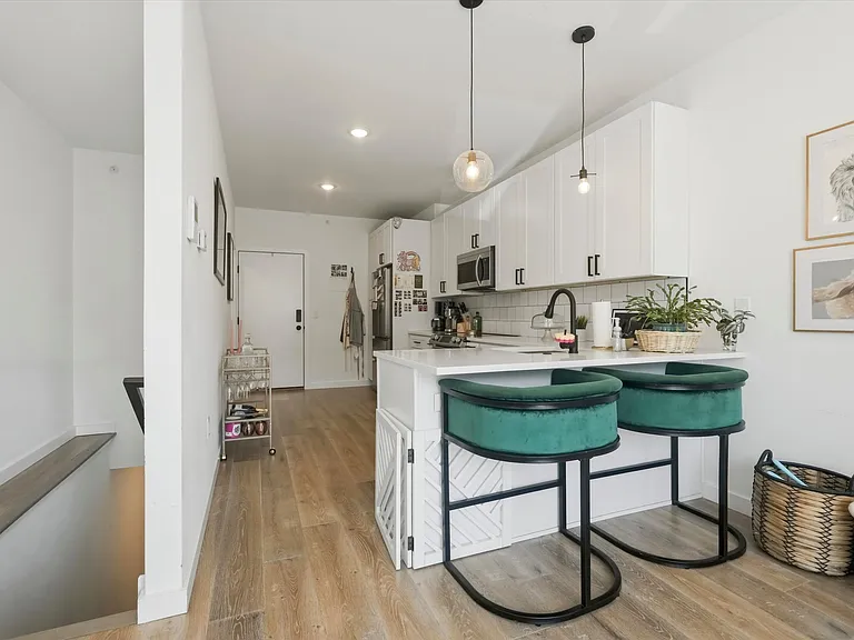 1729 Francis St #1 — Photo 6