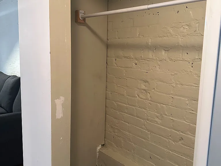 66 Mackenzie Cres #BASEMENT — Photo 10