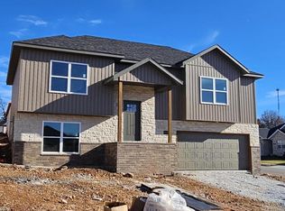 1110 S Swift Ave, Ozark, MO 65721