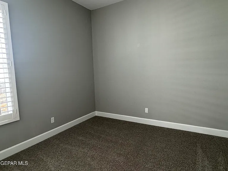13079 Emerald Hills Ave — Photo 29