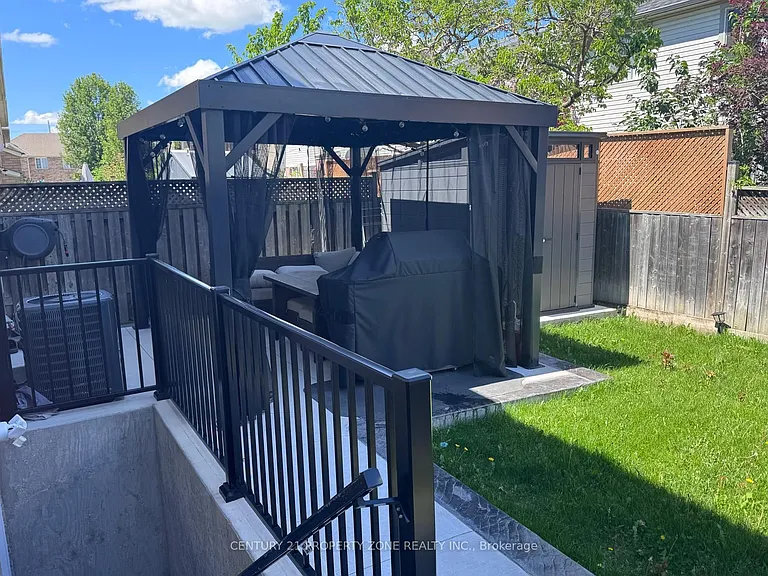 721 Hutchinson Ave #UPPER — Photo 25