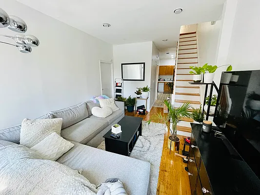 Rented by Douglas Elliman | media 28