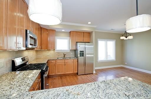 2nd image of 3631 Forest Ave Unit L