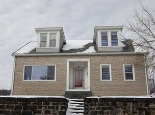415 S 3rd St, Martins Ferry, OH 43935