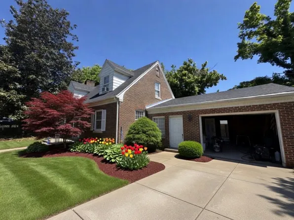 220 N Wilson Ave, Morehead, KY 40351