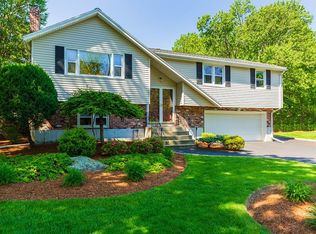 9 Williams Rd, Sharon, MA 02067