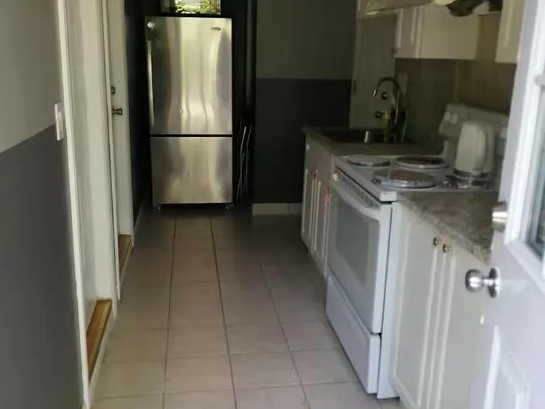 4778 Rumble St #GROUND LEVEL — Photo 2