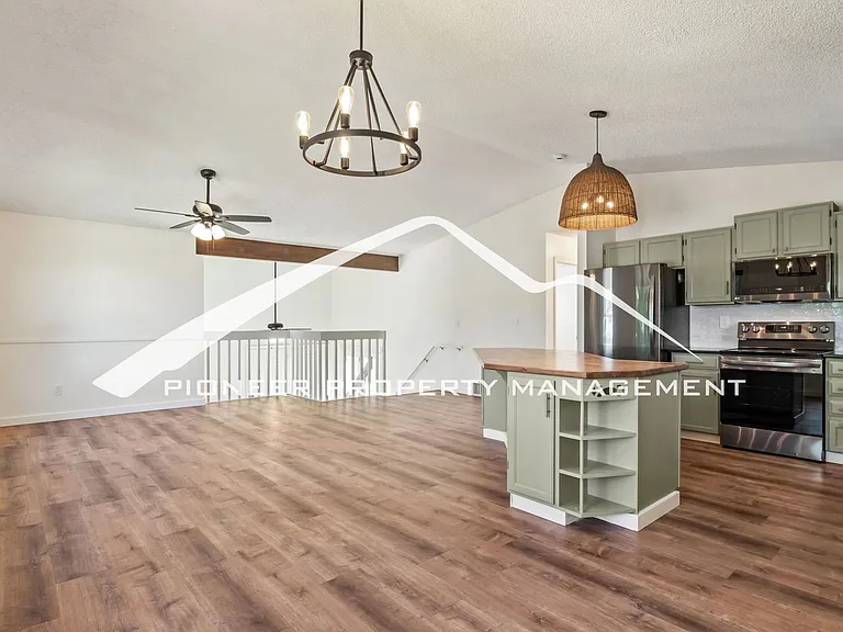 2607 Legend Dr — Photo 4