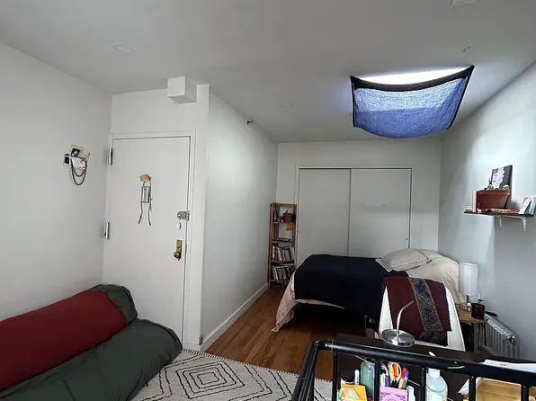 173 Ludlow St APT 5a, New York, NY 10002