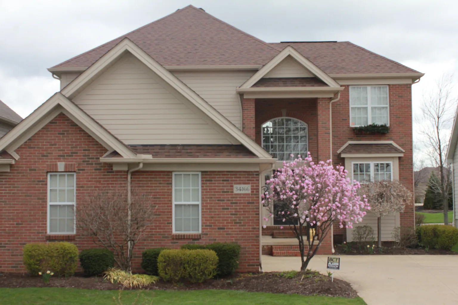 34166 Crown Colony Dr photo 1