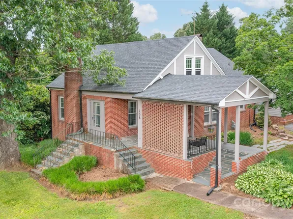 208 Eldred St SE, Valdese, NC 28690
