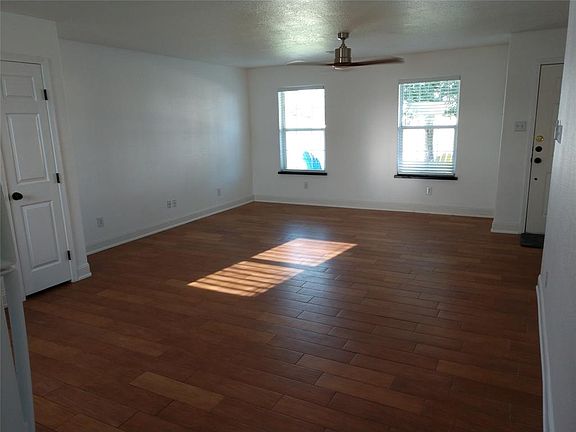 5th image of 2623 Shark Cir