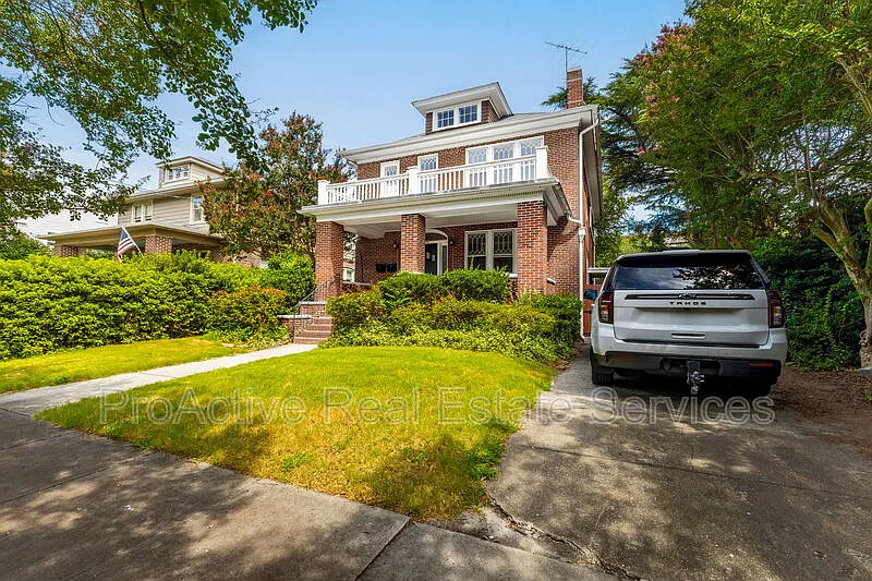 734 Shirley Ave #A