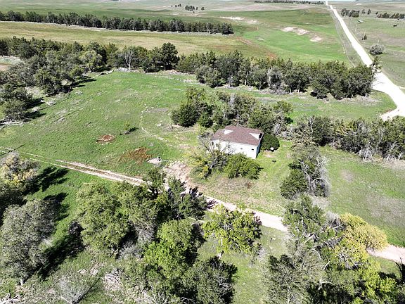 3rd image of 991 Long Rd