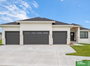 20122 T St, Omaha, NE 68135