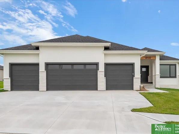 20122 T St, Omaha, NE 68135