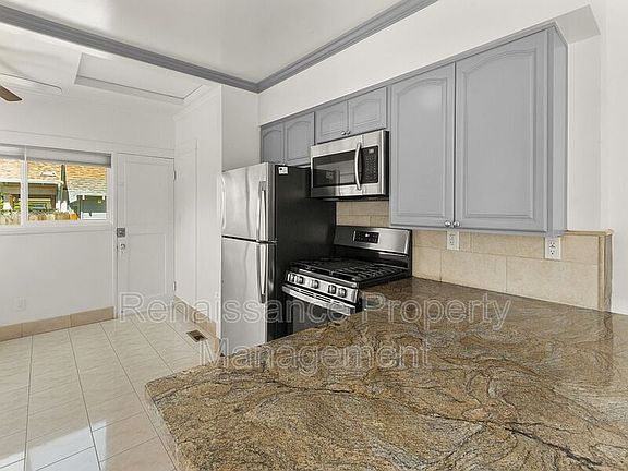 4th image of 579 W 10th St #A