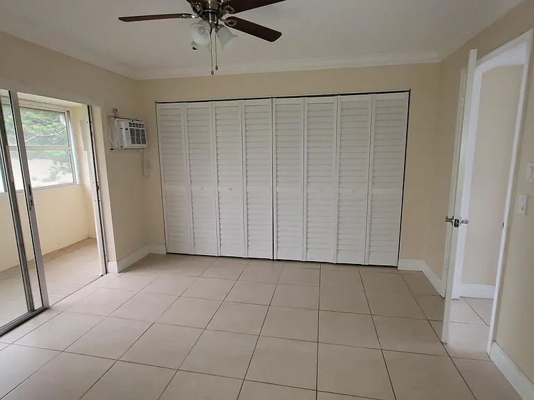 375 Camden Dr #P — Photo 10