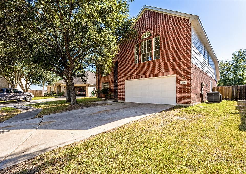 1st image of 14007 White Oak Gardens Dr