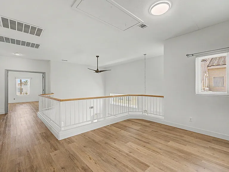 1078 Little Rock Way — Photo 24