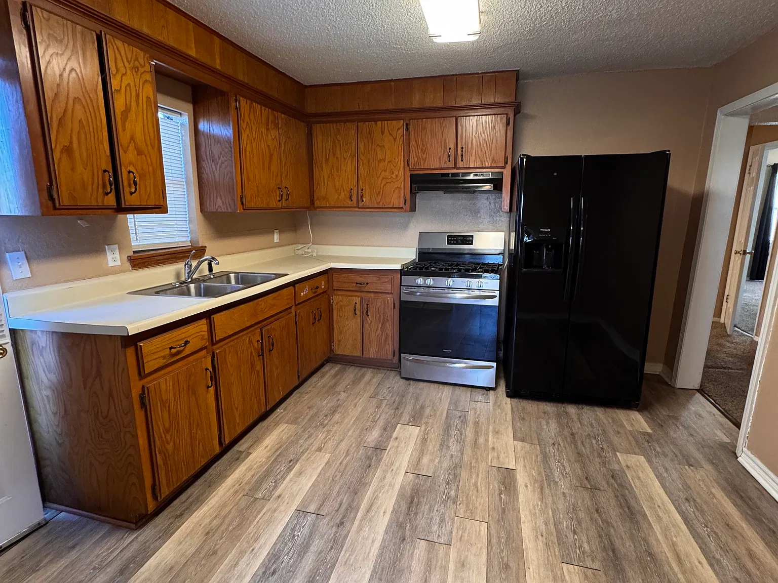 2 bed, 972 sqft, $1,150 — Photo 2