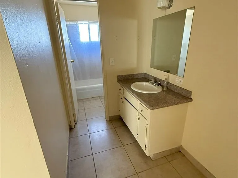 9120 G Ave #B — Photo 8