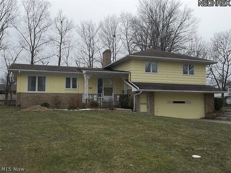 1st image of 18689 Evergreen Dr