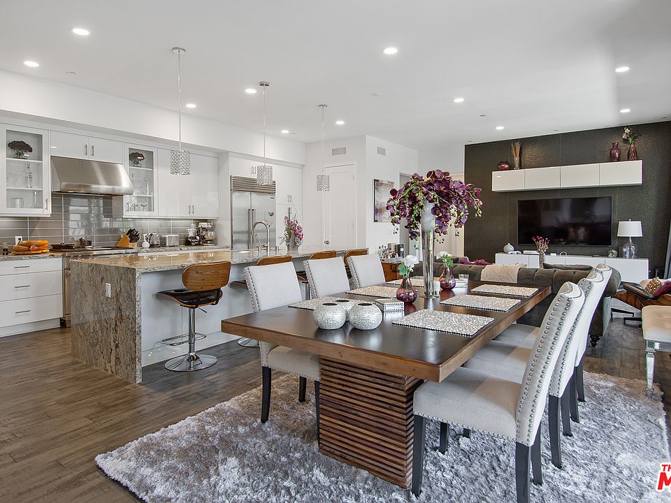 1st image of 5825 Meadowlark Pl #1