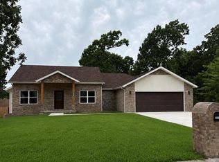 1575 Spring Hills St, Marshfield, MO 65706