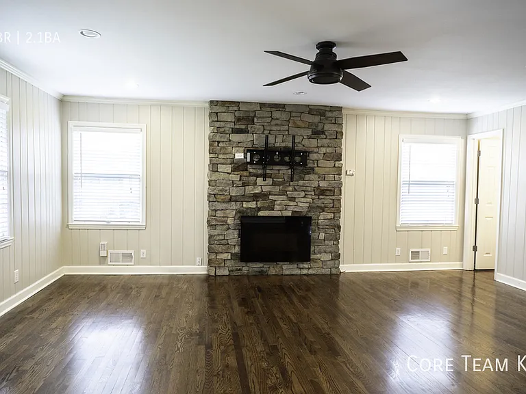 2308 W 104th St — Photo 7